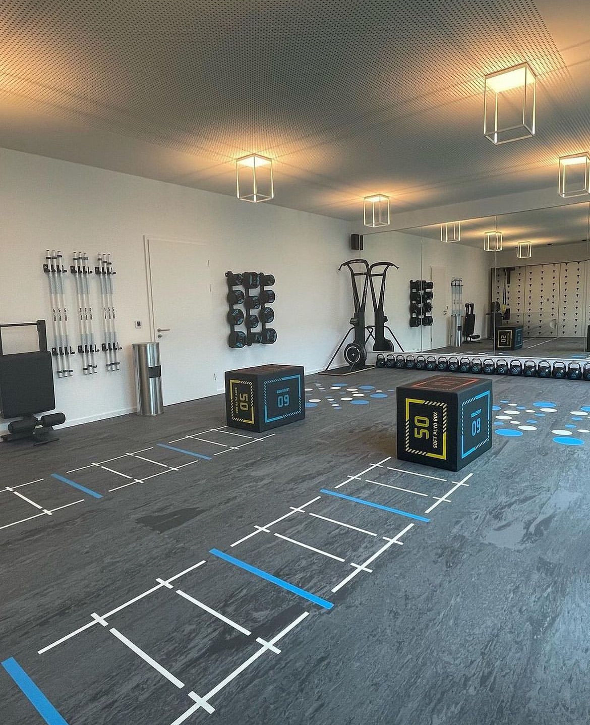 🥇 Fitness Pro – 7mm Interlocking Gym Flooring