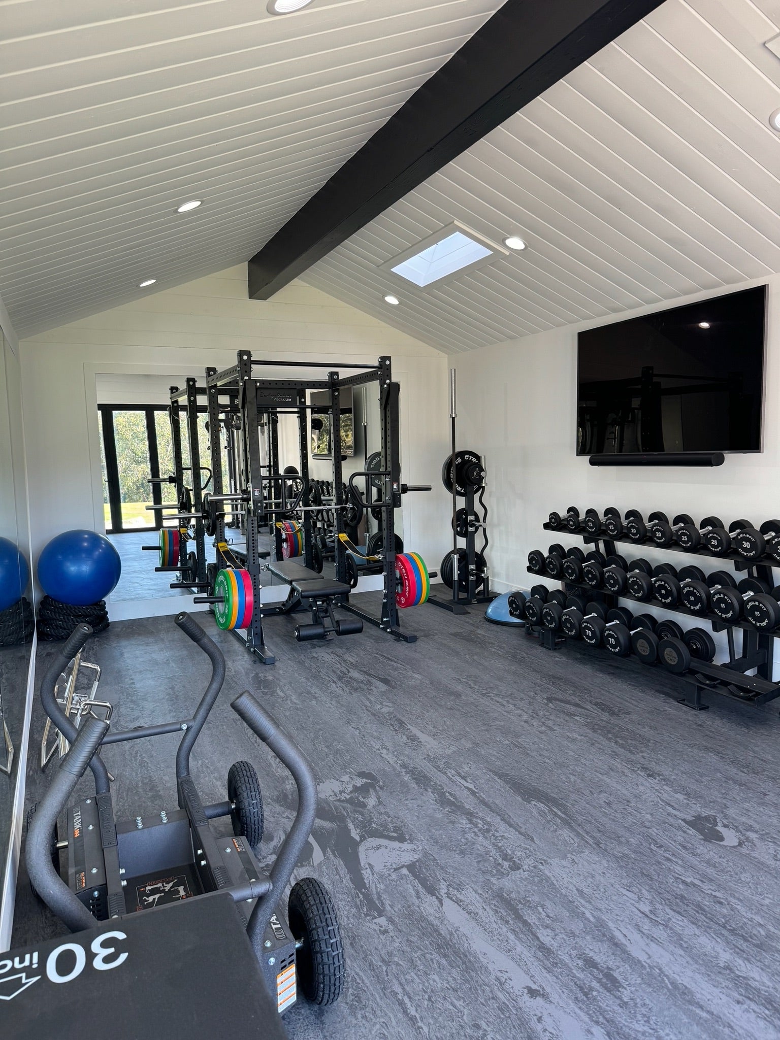 🥇 Fitness Pro – 7mm Interlocking Gym Flooring