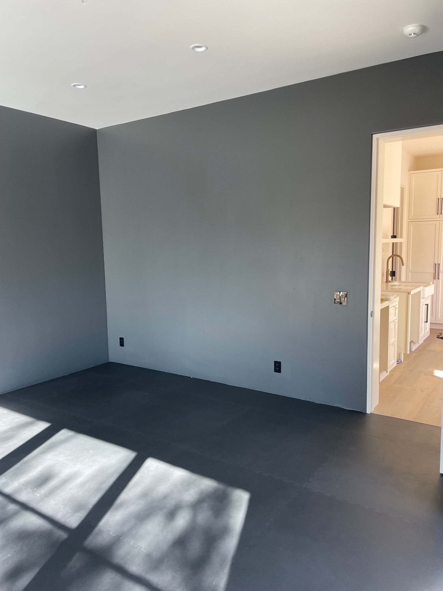 Fitness Pro – 7mm Interlocking Gym Flooring