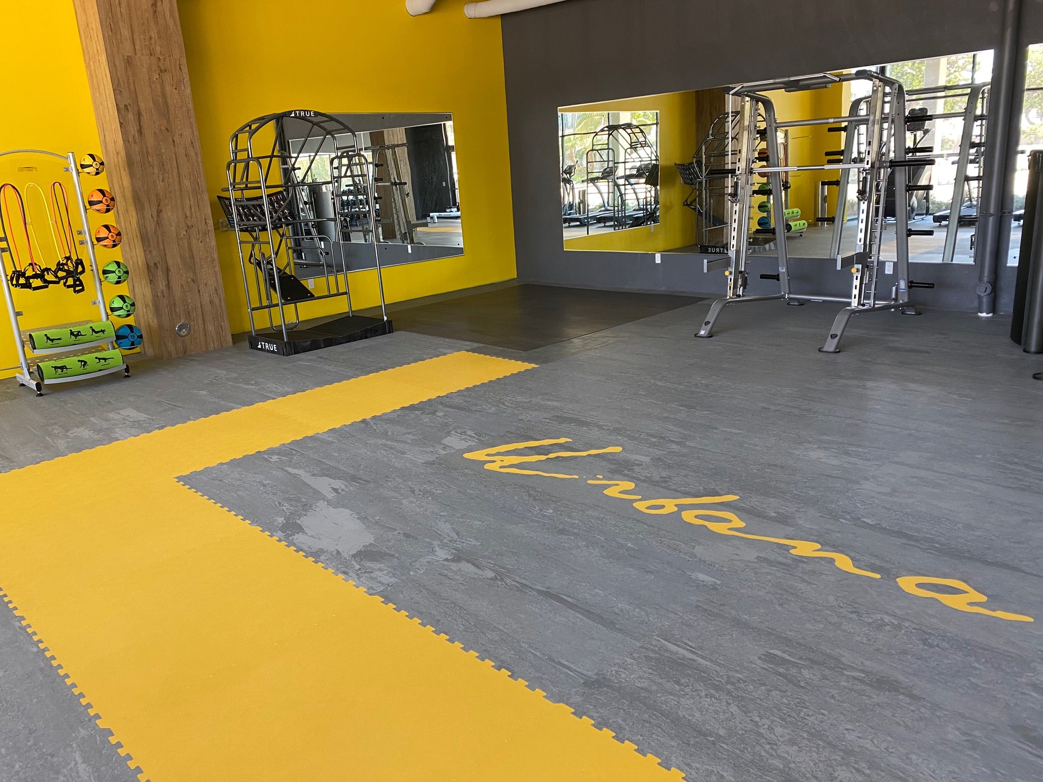 Fitness Pro – 7mm Interlocking Gym Flooring