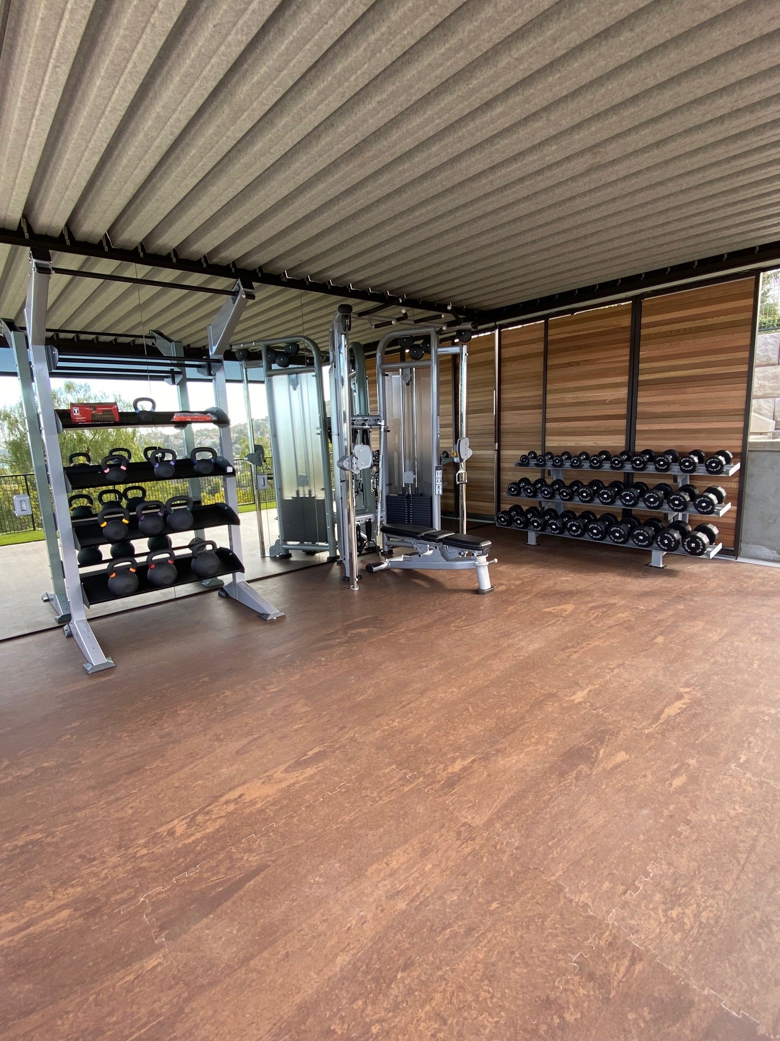 🥇 Fitness Pro – 7mm Interlocking Gym Flooring